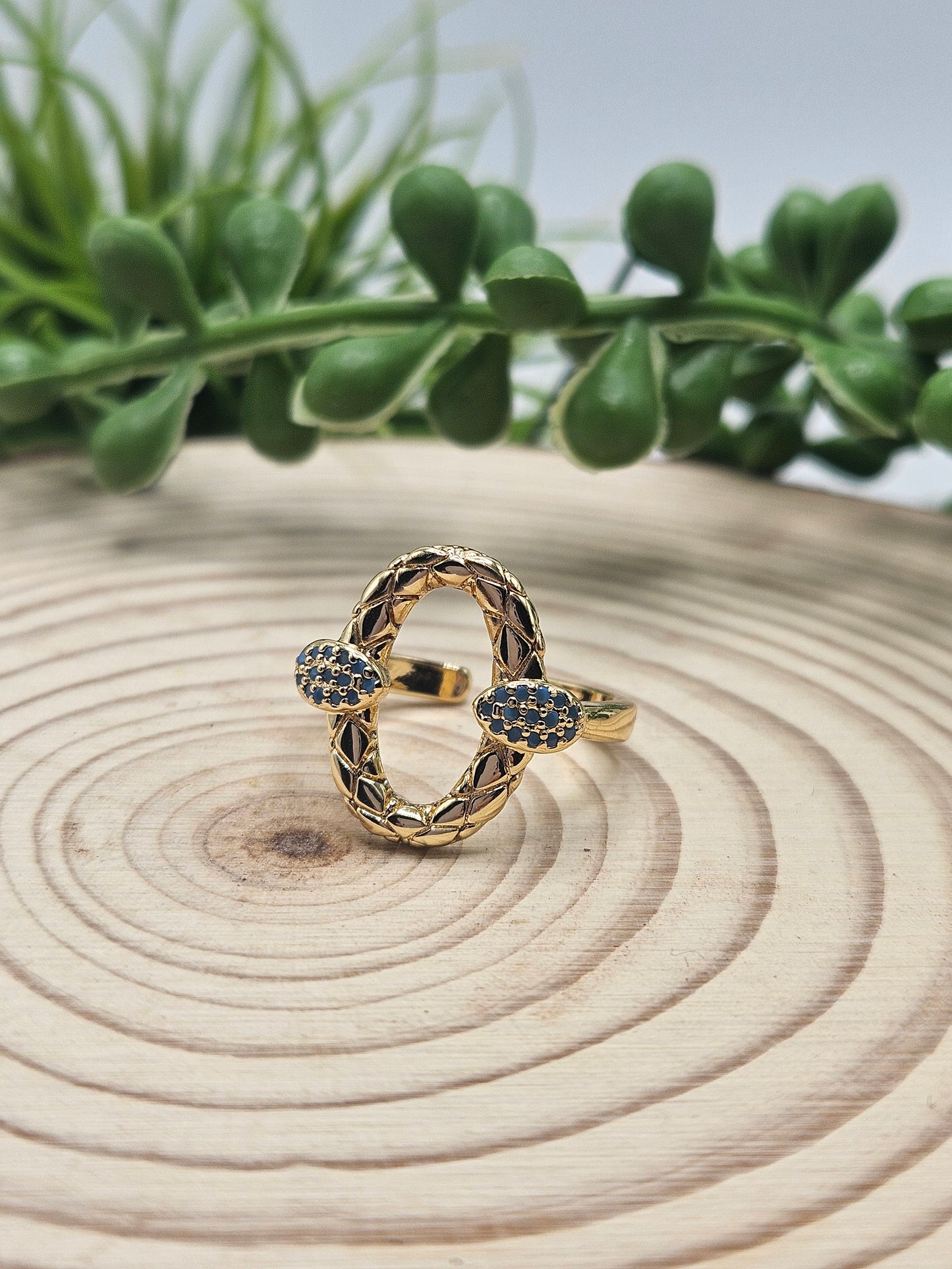 Oval Ring